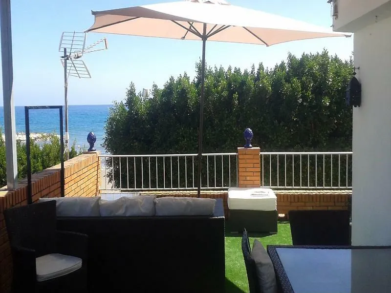 Beachfront House Malaga Apartment