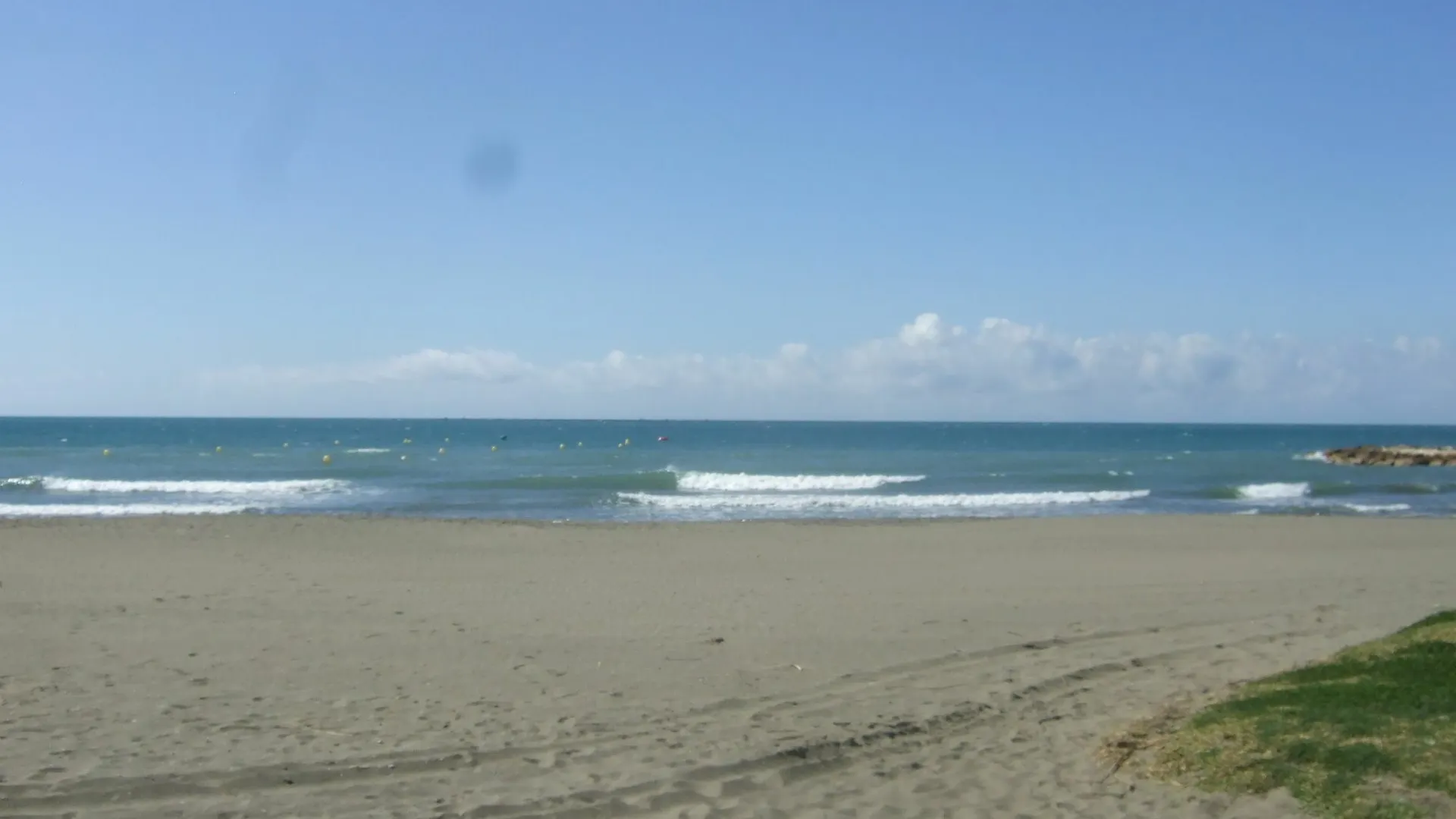Beachfront House Malaga Apartment